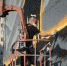 К концу следующей недели на въезде в Центральный район появится произведение монументальной живописи – белая медведица с медвежонком. - Заполярная правда