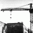 1960–е были годами активной застройки города: строители возводили как жилые дома, так и промобъекты. На фото — строительство цеха электролиза меди - Заполярная правда